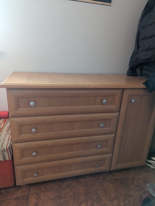 Zestaw mebli na przedpokuj