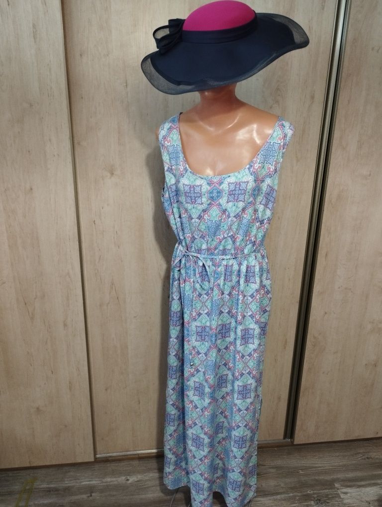 Długa niebieskokolorowa sukienka z rozcięciami, 100% wiskoza,r. XL/XXL