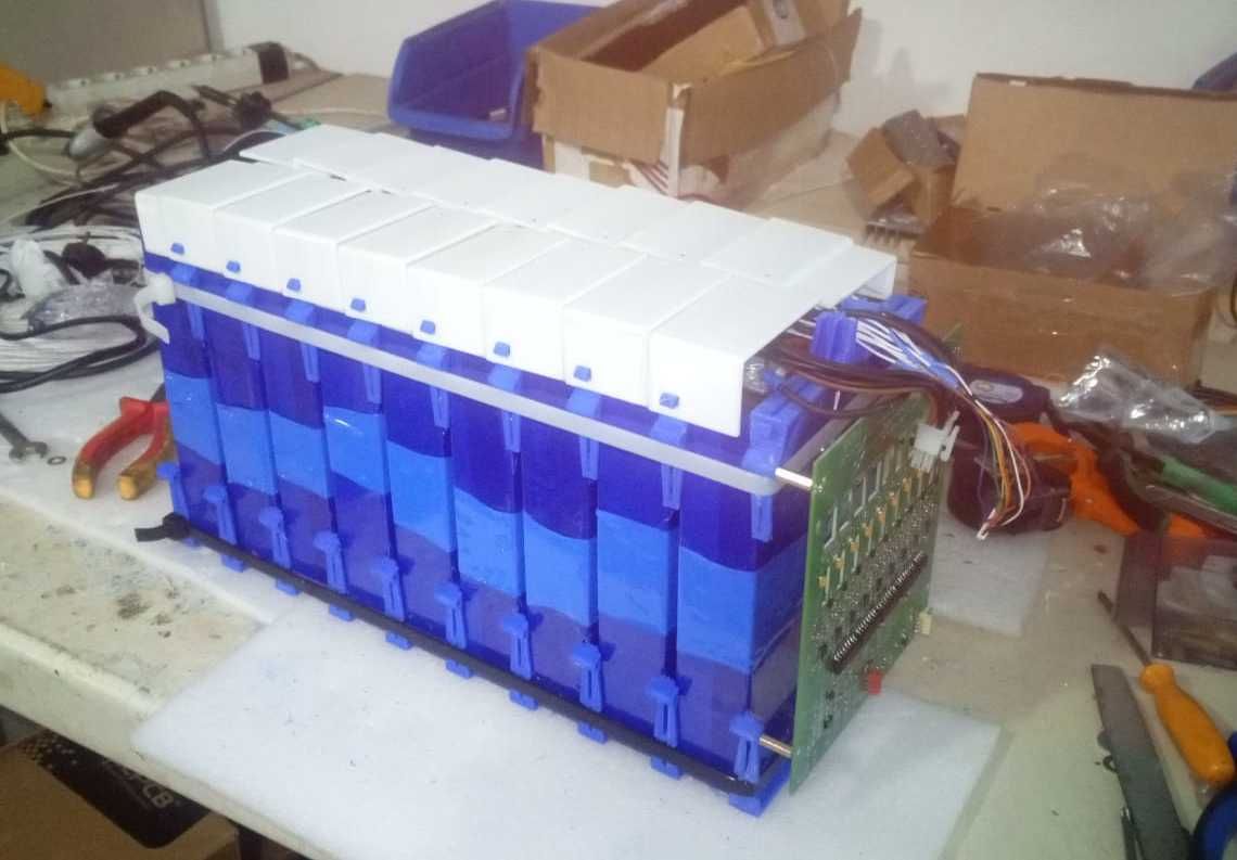 Pack baterias LiFePO4 3.2V/100Ah x8 ou x16