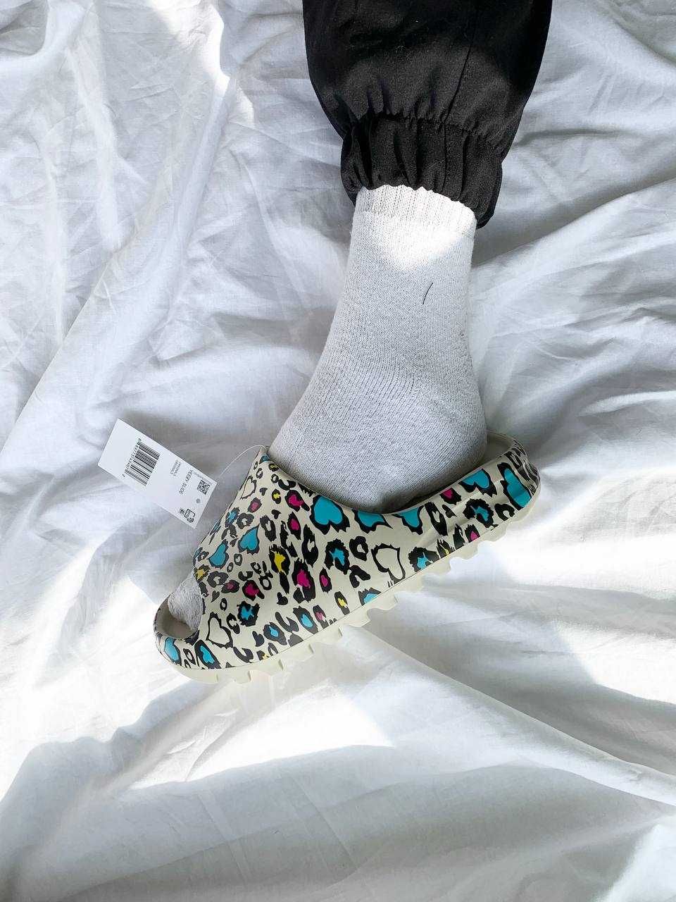 АКЦІЯ! Жіночі шльопанці Adidas Yeezy Slide Leopard (37-22,5 см)