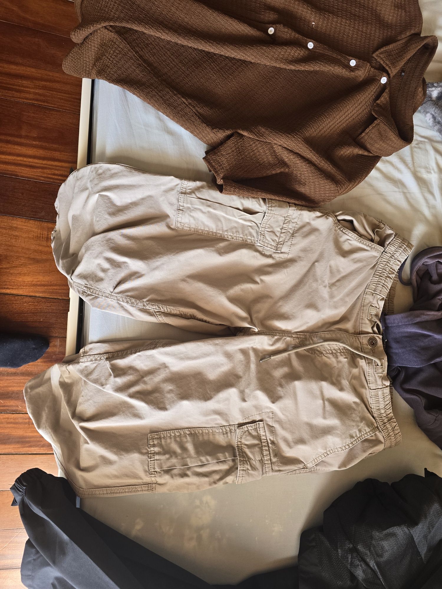 Vendo roupas que ja não utilizo mais