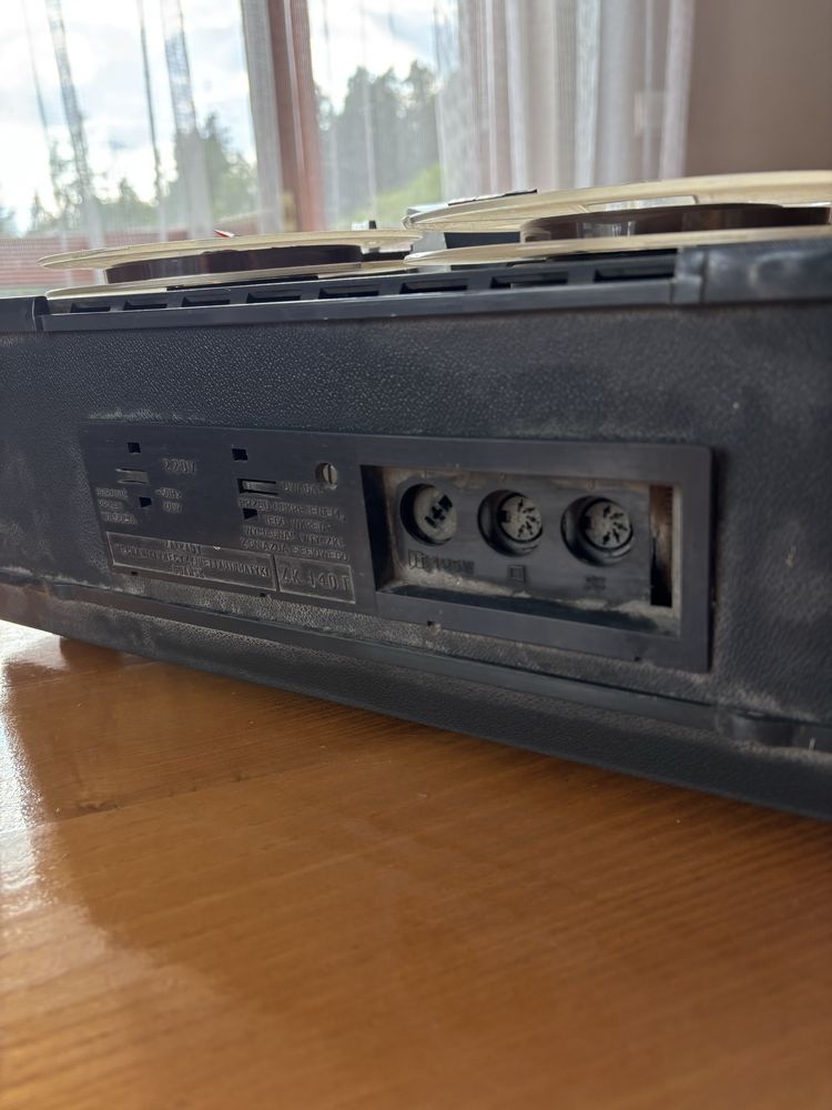 Magnetofon szpulowy Unitra ZRK 140T