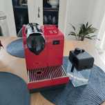Ekspres do kawy Nespresso DeLonghi