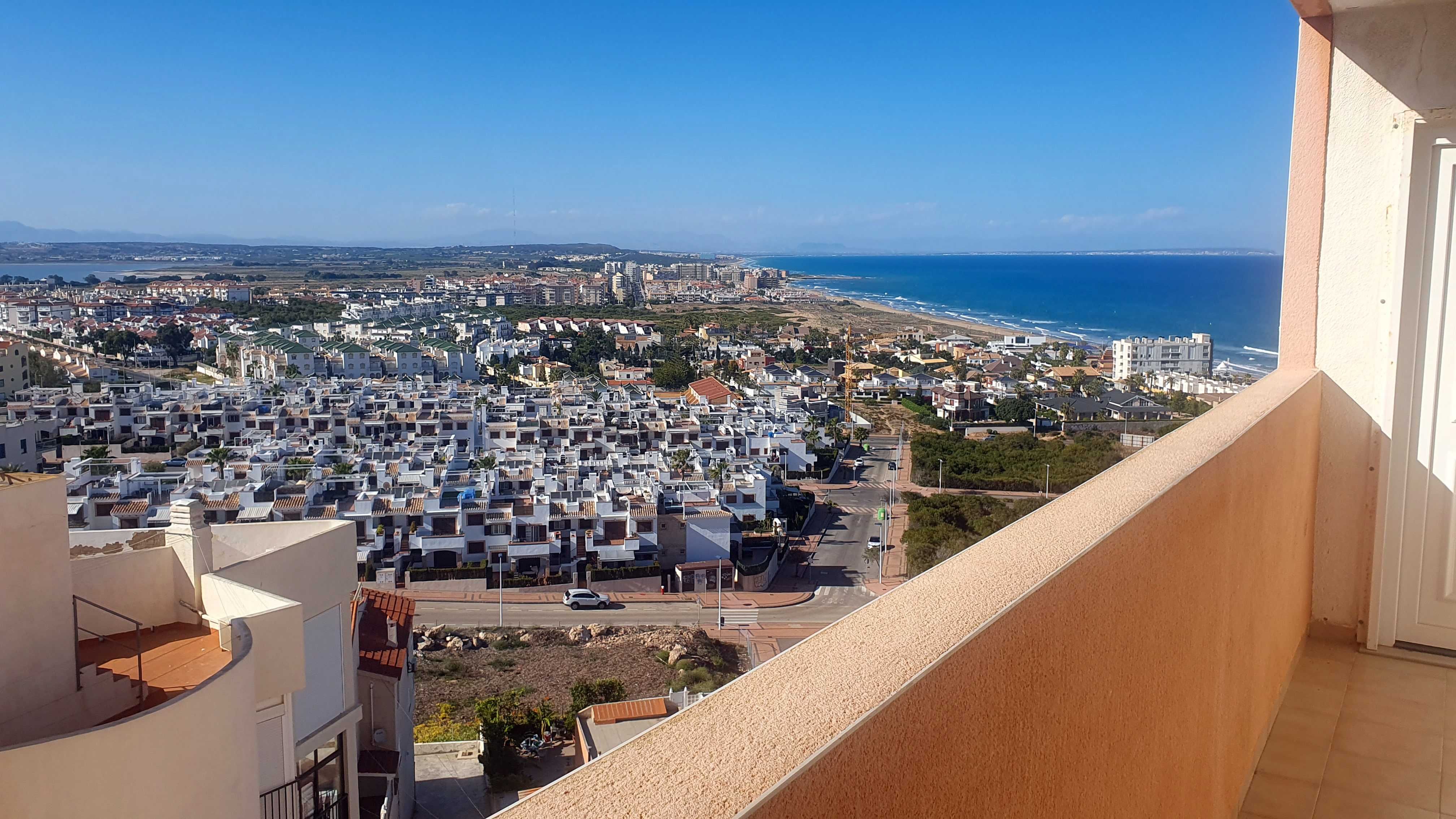 Apartament w Hiszpanii z widokiem na morze 250m. od plaży