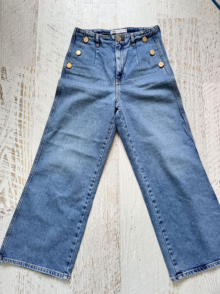 Джинси Zara з золотими гудзиками