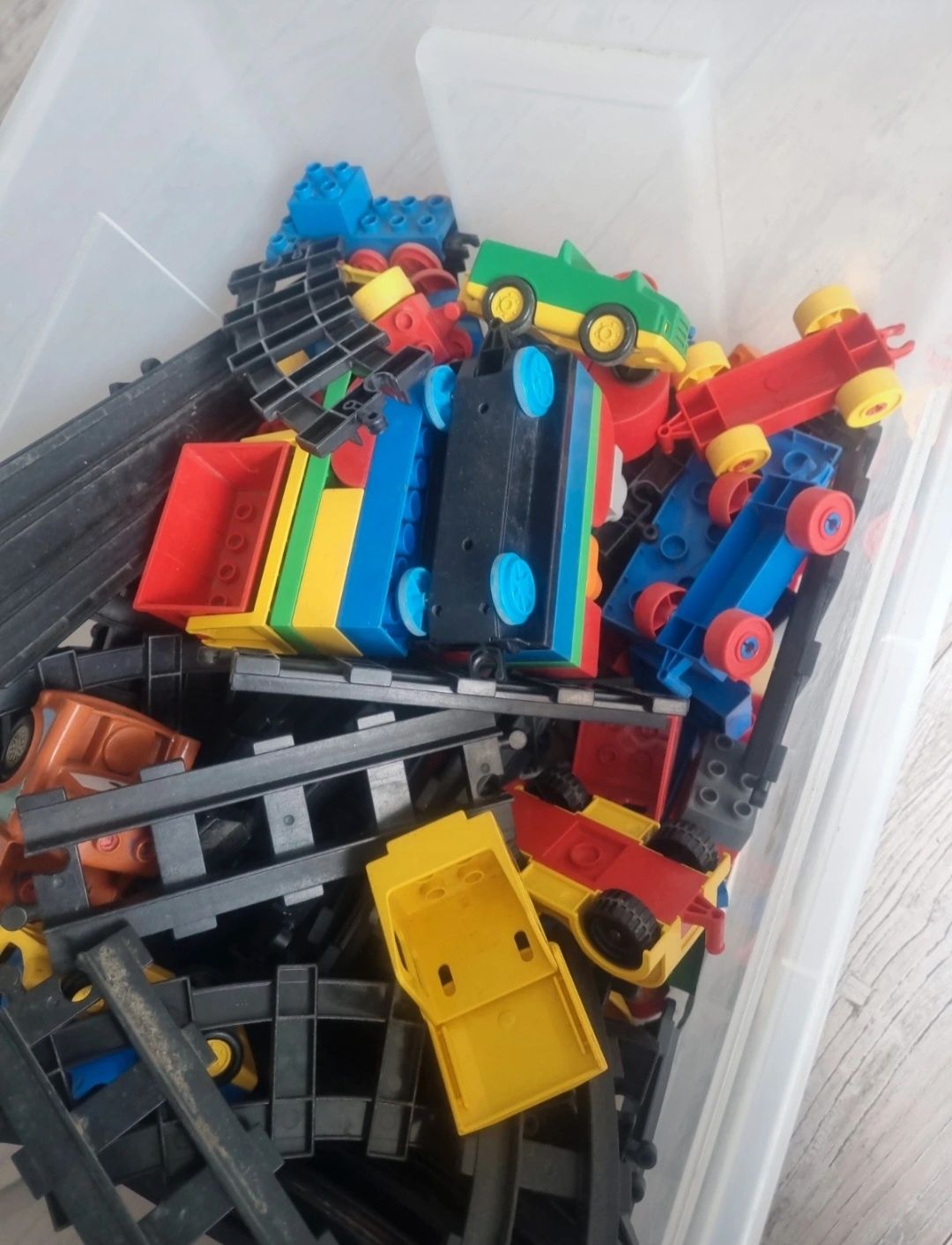 LEGO duplo zestaw kolejka + klocki i ludziki
