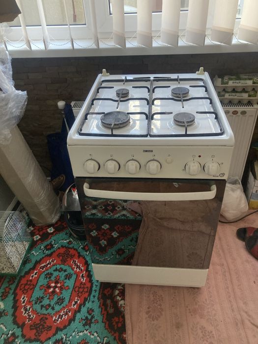Газова плита Zanussi