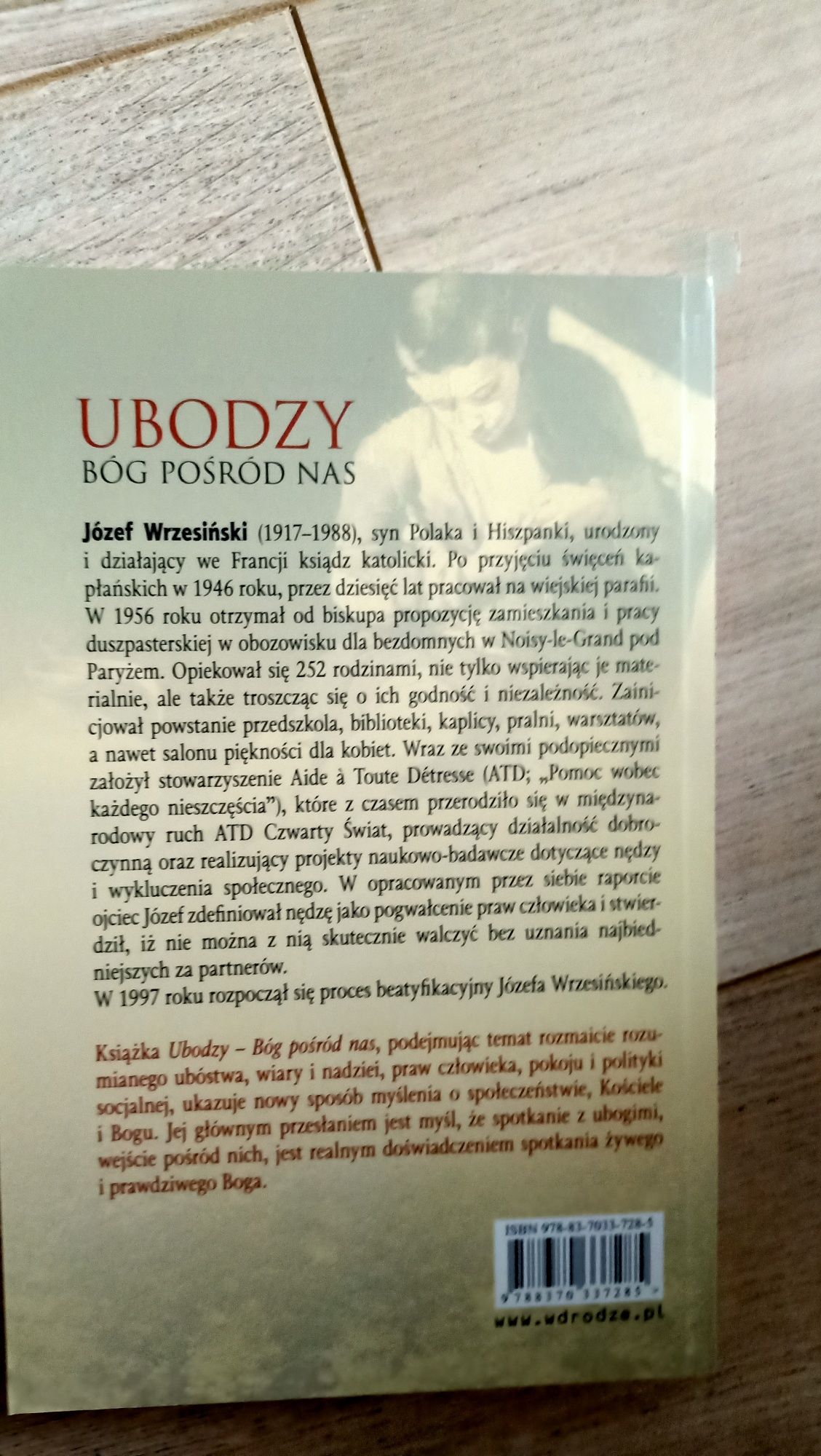 Ubodzy Bóg pośród nas Józef Wrzesiński