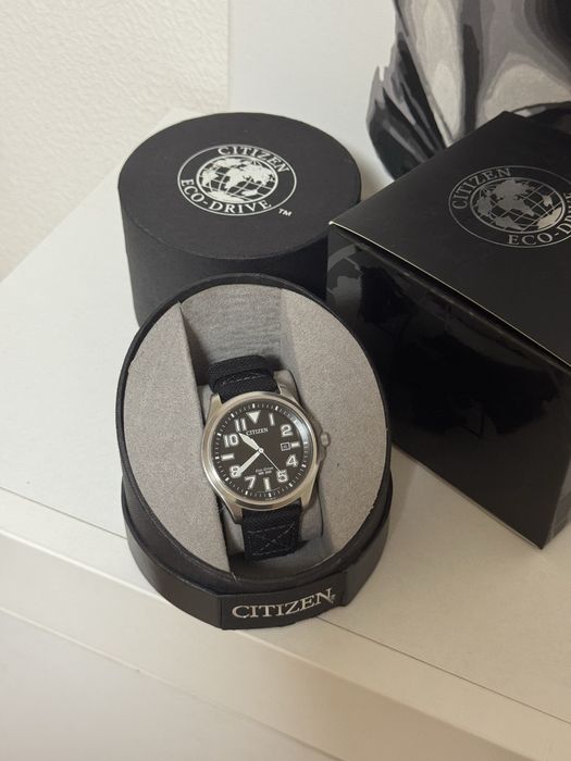 Наручний годинник Citizen Eco-Drive Military 200M AW1410-24E