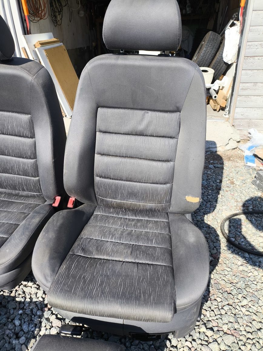 Komplet foteli do audi A6 c5