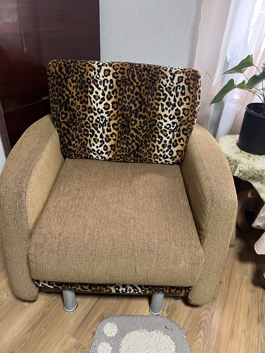 Терміново! 2 розкладних крісла ( крісло - ліжко )