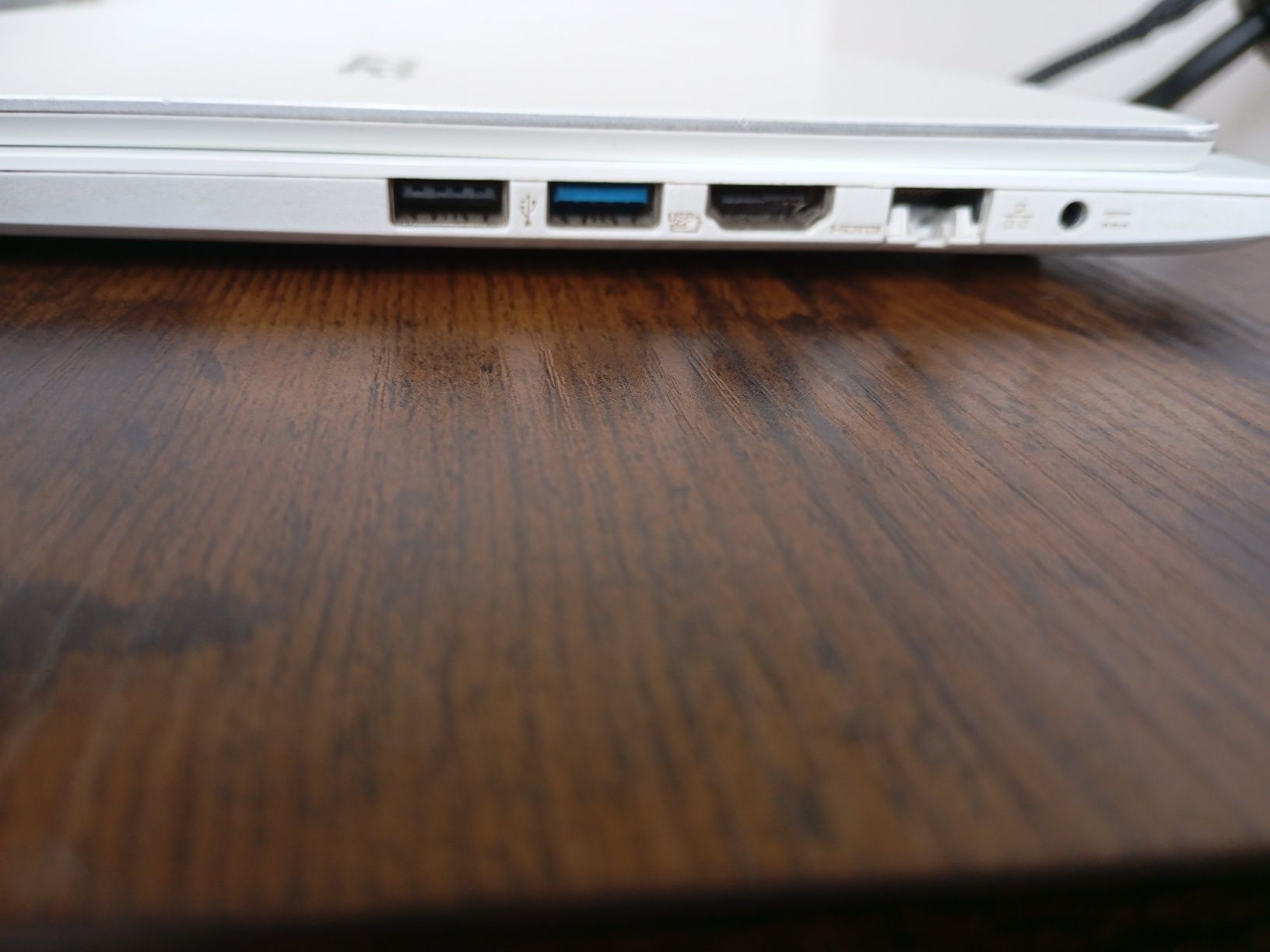 Acer notebook super stanAspire V3 331.