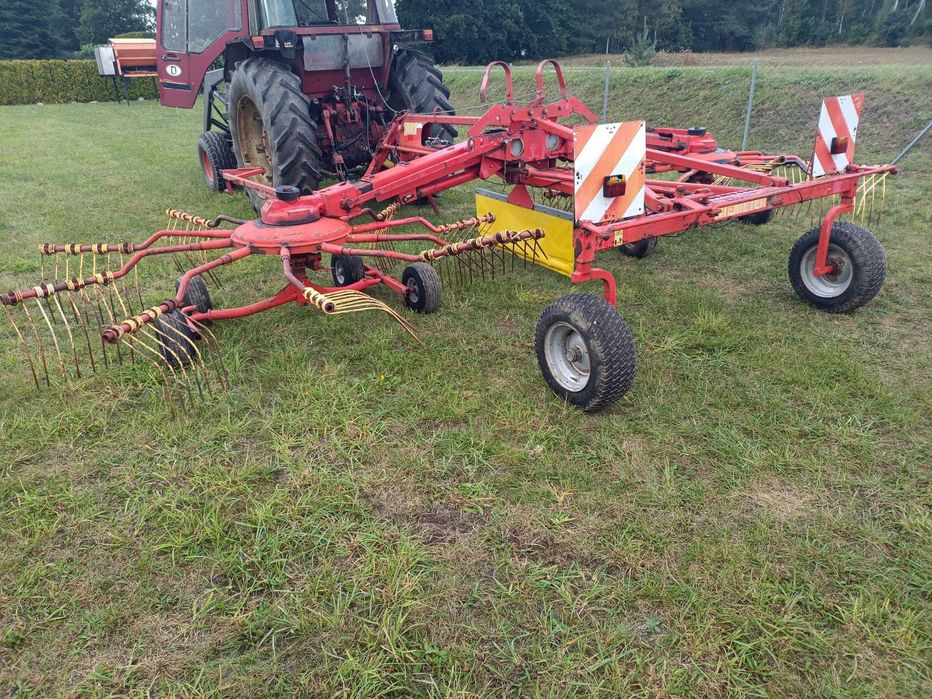 Niemeyer RS 730 VA zgrabiarka dwukaruzelowa krone claas przetrząsarka