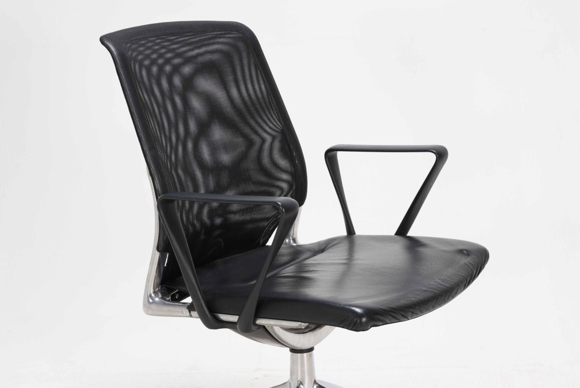 Krzesło biurowe Vitra by ALBERTO MEDA - Meda office chair, 2000s.