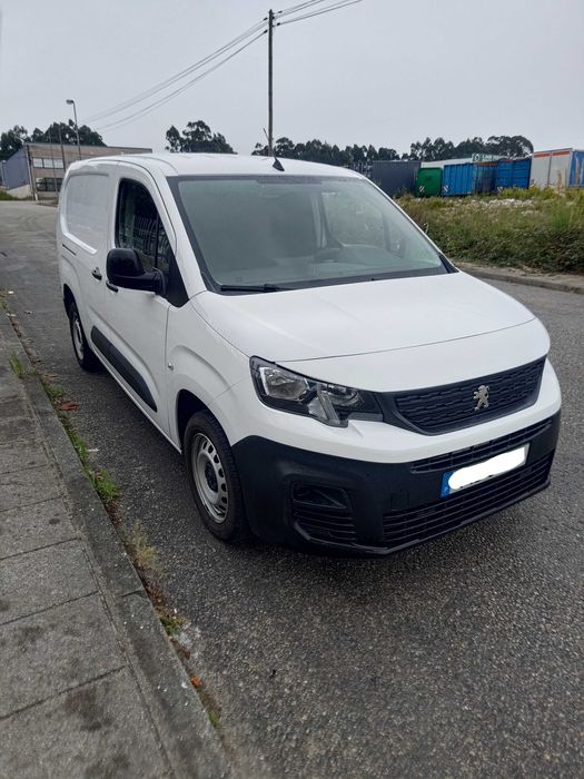 Peugeot Partner Novembro 2020 1.5 BlueHDI 101cv L2 Longa