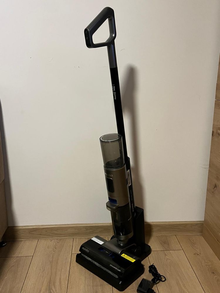 Bezprzewodowy odkurzacz na sucho i mokro EUREKA NEW430BL