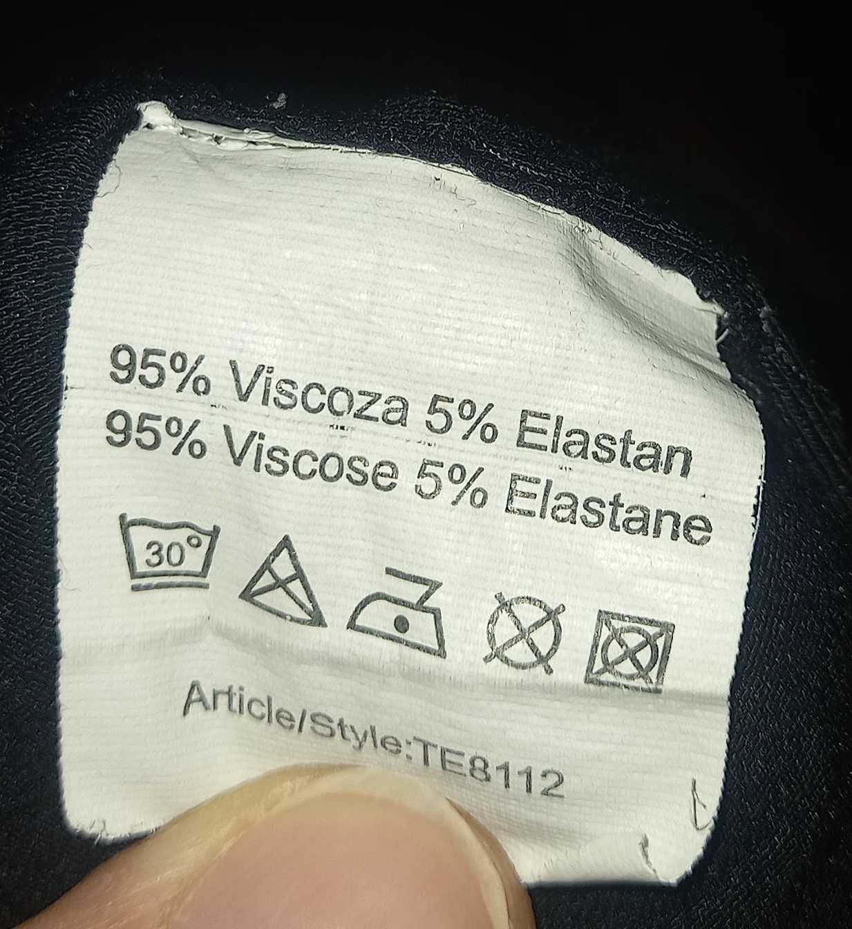 Czarny top z wiskozy rozm XL