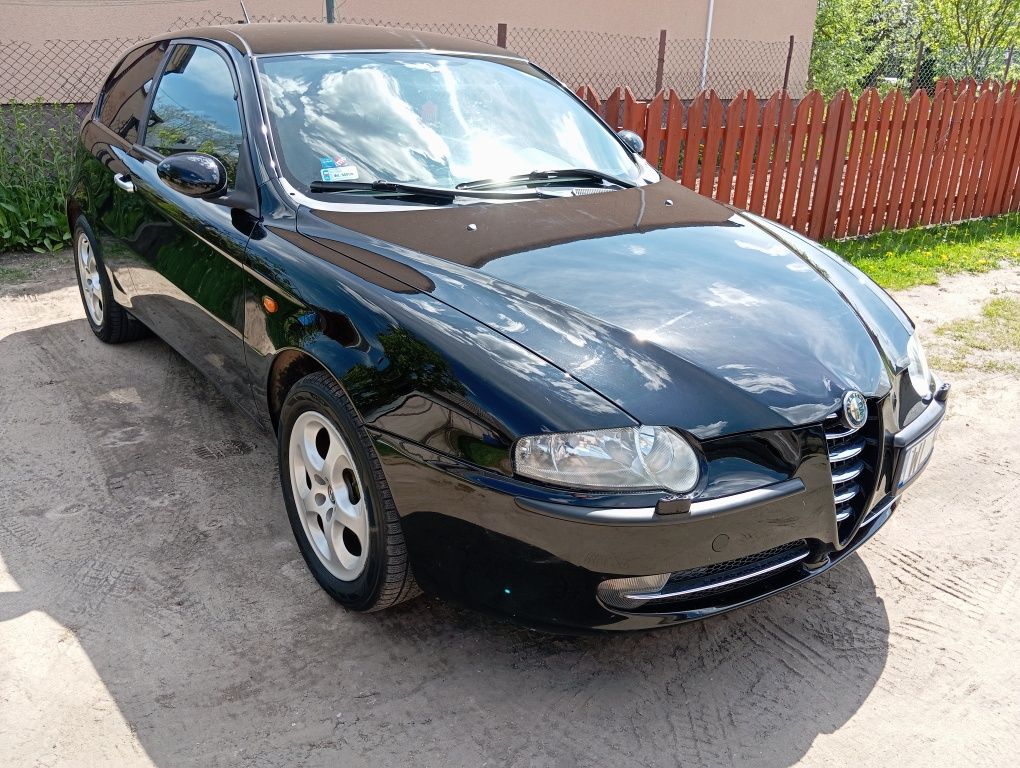 Alfa Romeo 147 1.6 b 2001