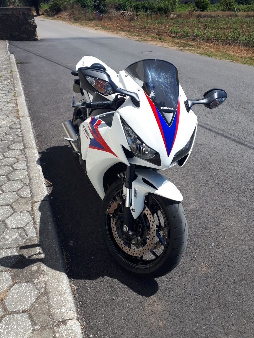 Honda CBR 1000rr HRC Fireblade (ABS) de 2012 (só 2940 km's)