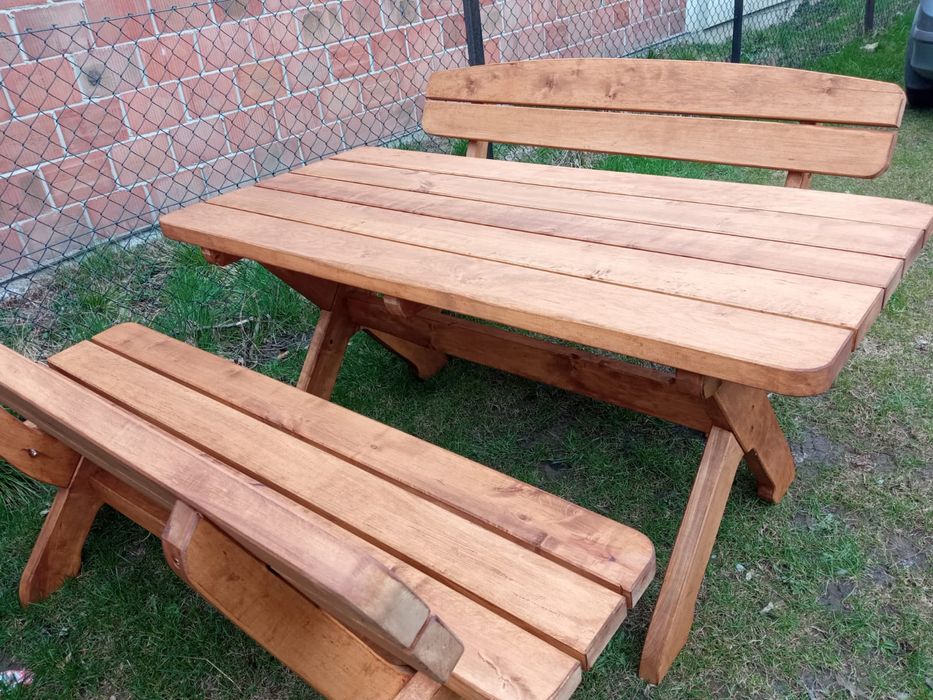 Zestaw ogrodowy stół plus dwie ławki