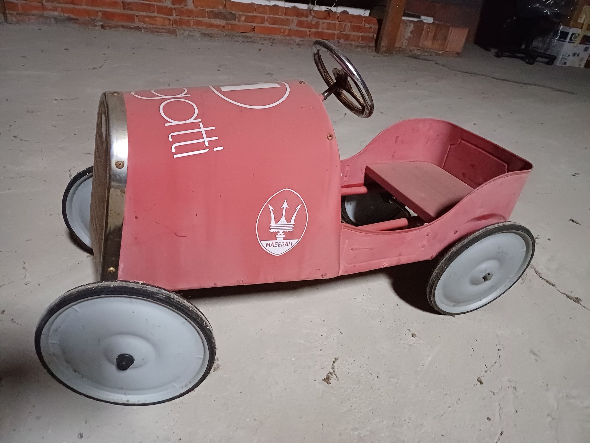 Auto metalowe jeżdzik Maserati