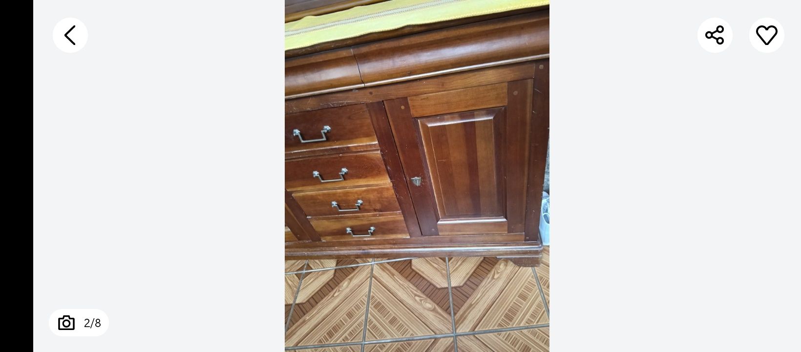 Móvel com espelho