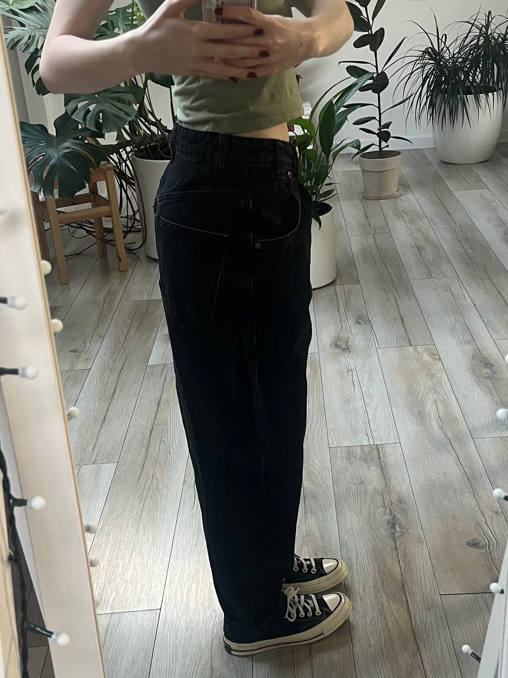 czarne spodnie jeansowe baggy XS
