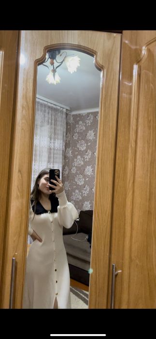 Шикарне біле плаття