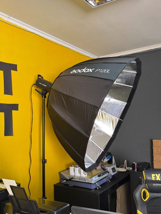 Світло Godox SK-300 II-V та стійка