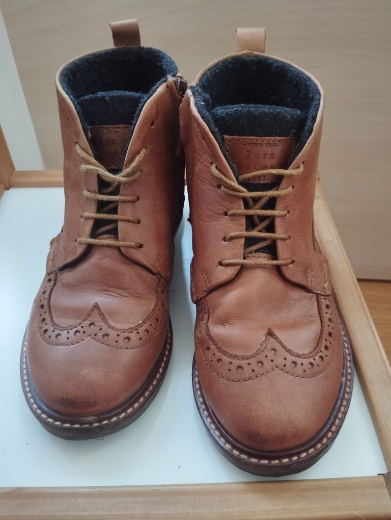 Botas em pele Zara