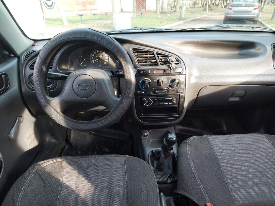 Daewoo Lanos 2002 рік