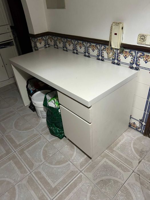 Secretária MALM Ikea