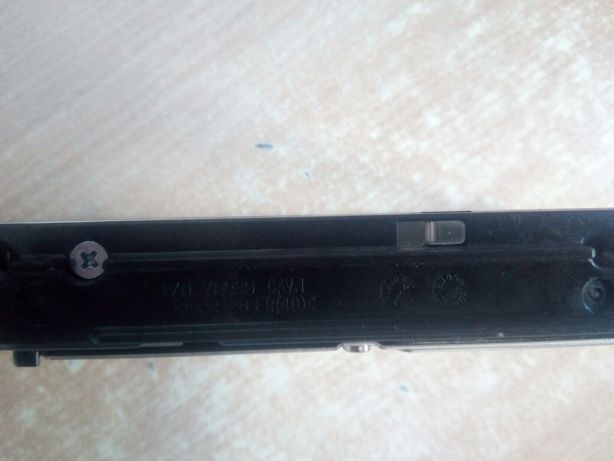 Продам винчестер с корзиной для серверов Seagate ST373307LC
