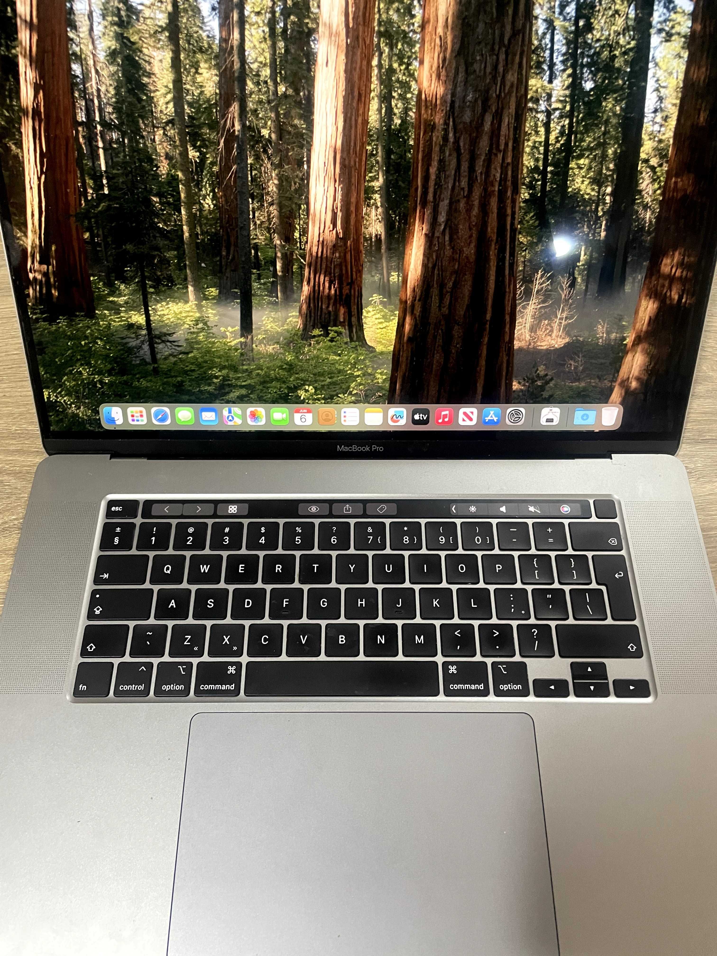 Ноутбук Apple MacBook Pro 16 (2019) A2141 i7/32Gb/1TB/AMD RX5500 8GB