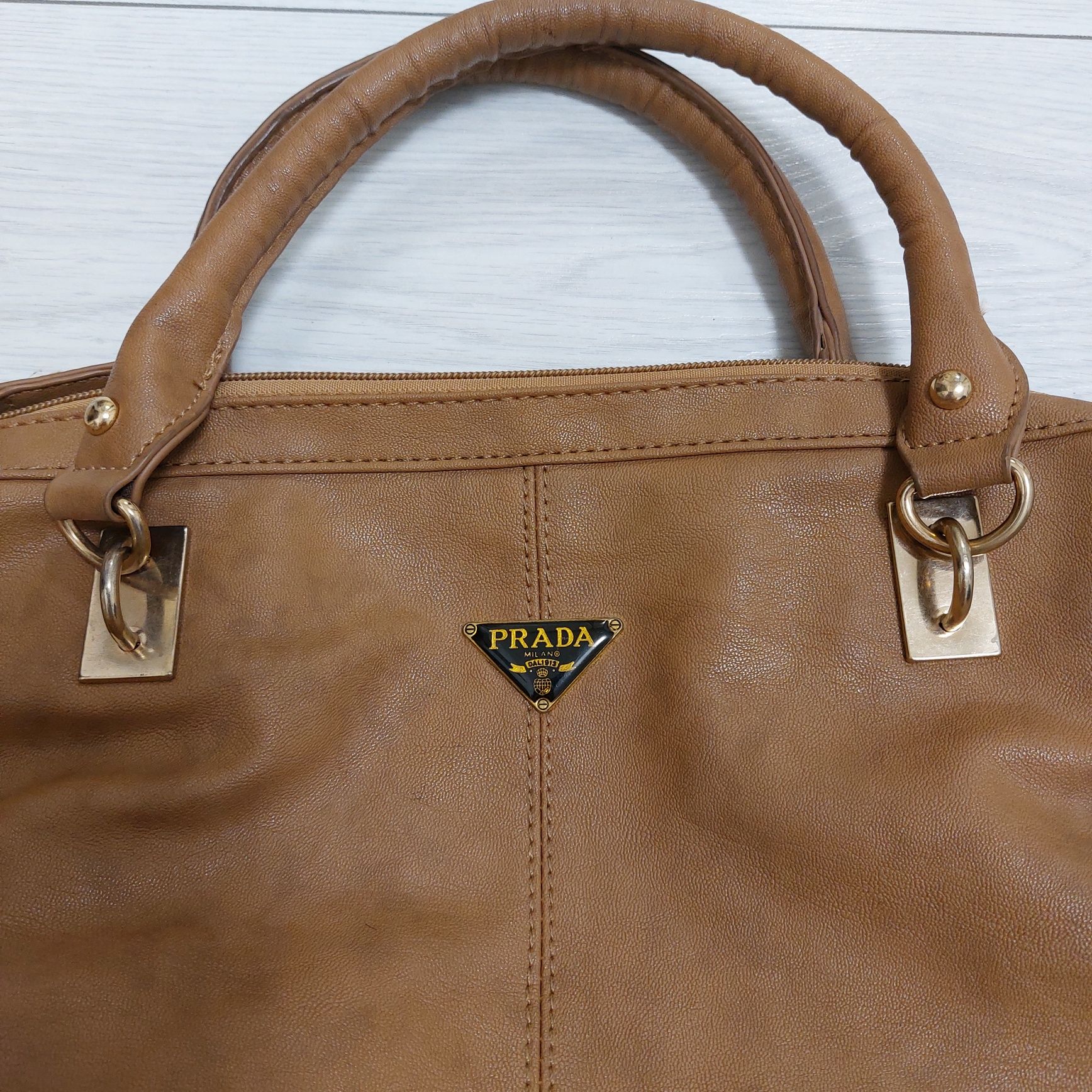 Сумочка  Prada  жіноча