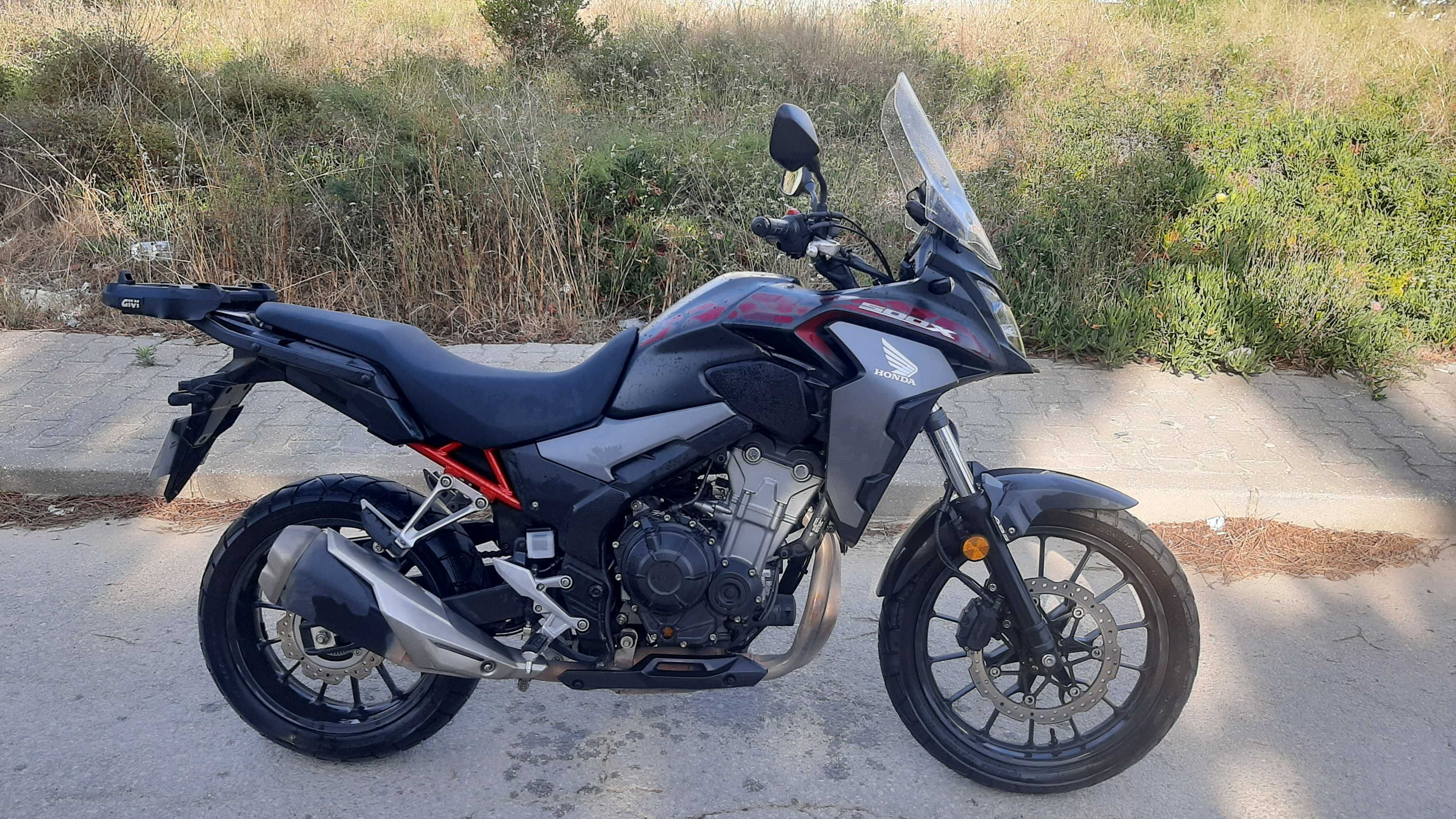 Honda CB 500X Preta