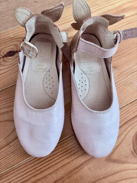 Продам шкіряні туфлі