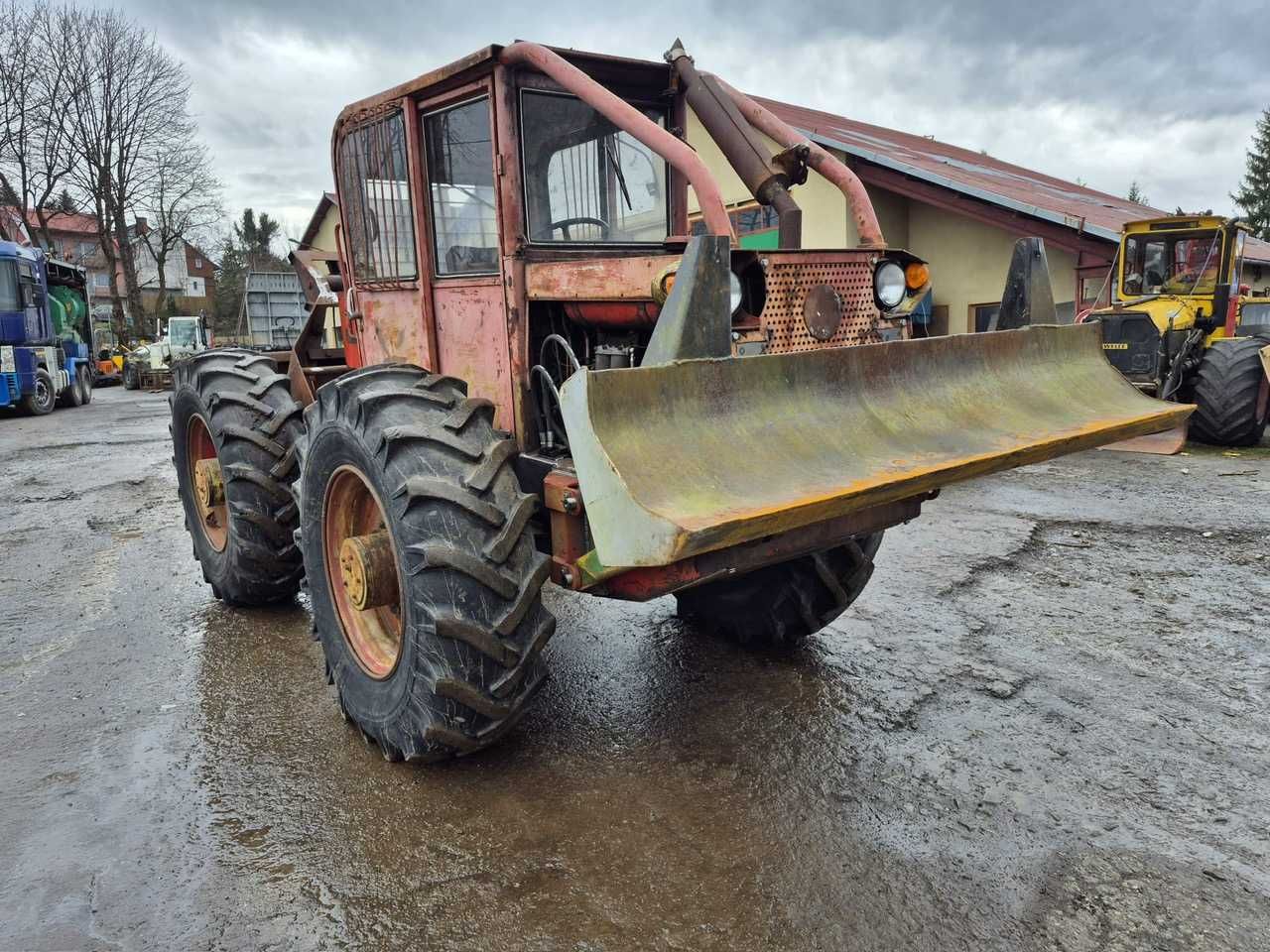 LKT 80 Skider do lasu