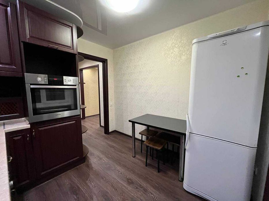 Оренда 3к квартири Космонавтів/ Олімп