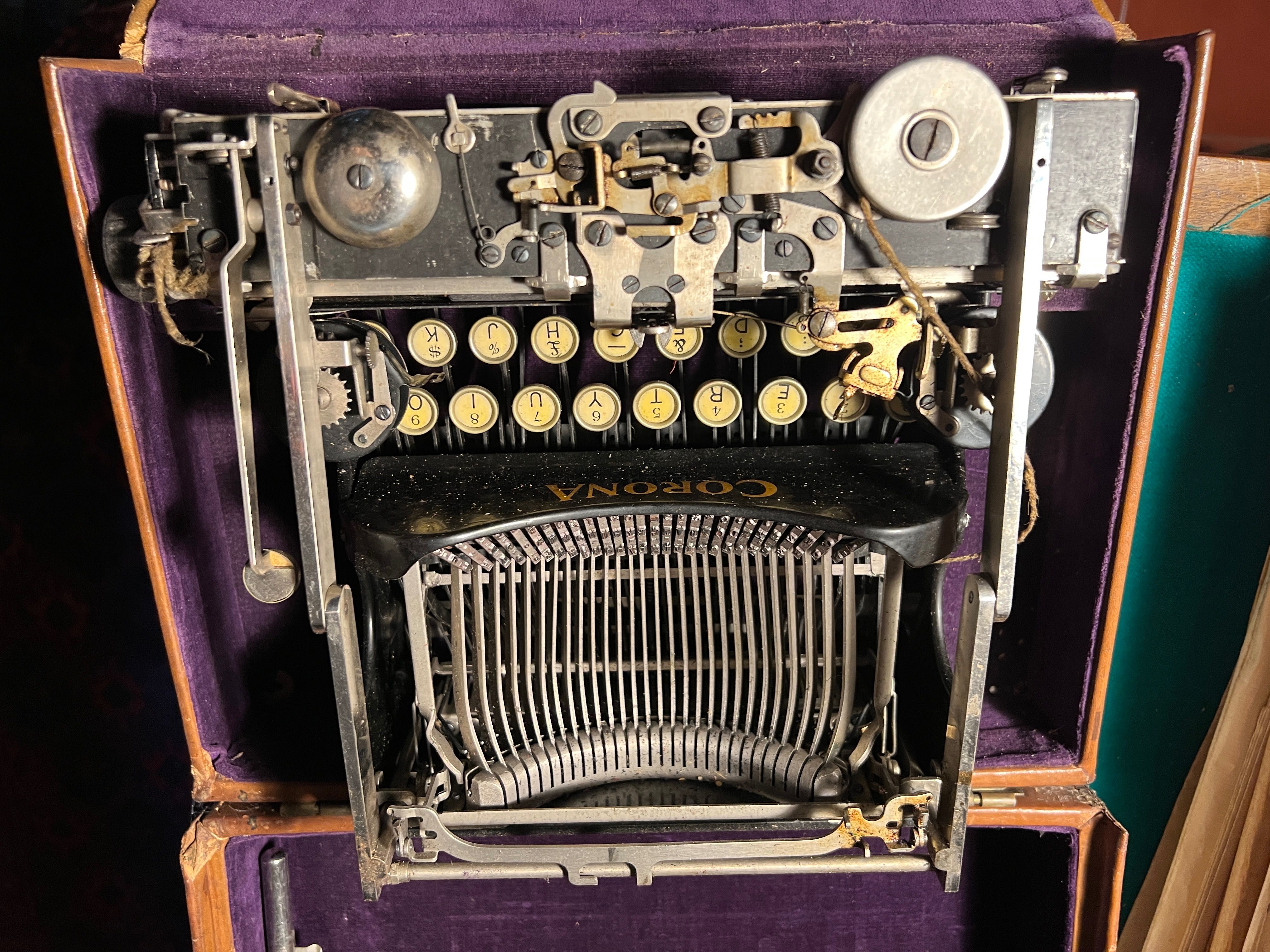 Máquina Escrever Corona