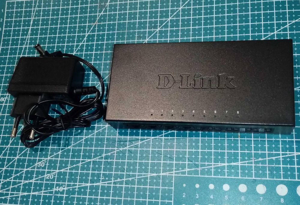 Switch D-Link DGS-108 8 portas NOVO