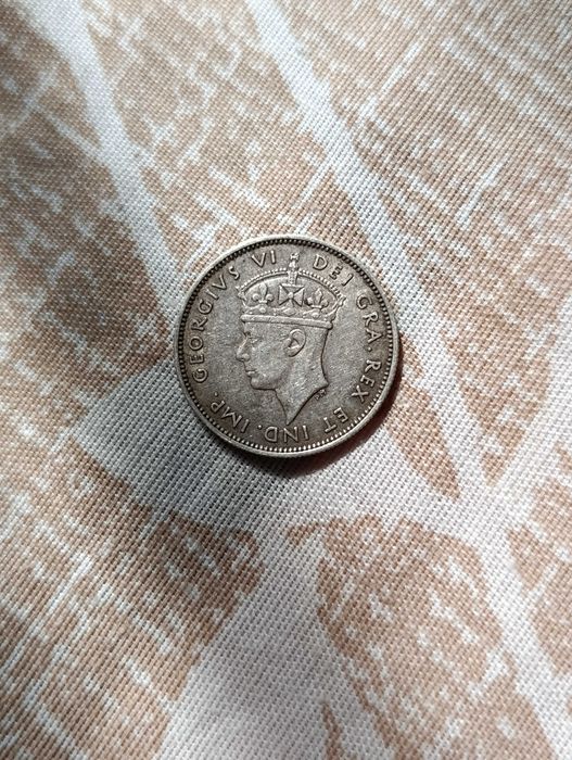 Продам срібні колекційні монети