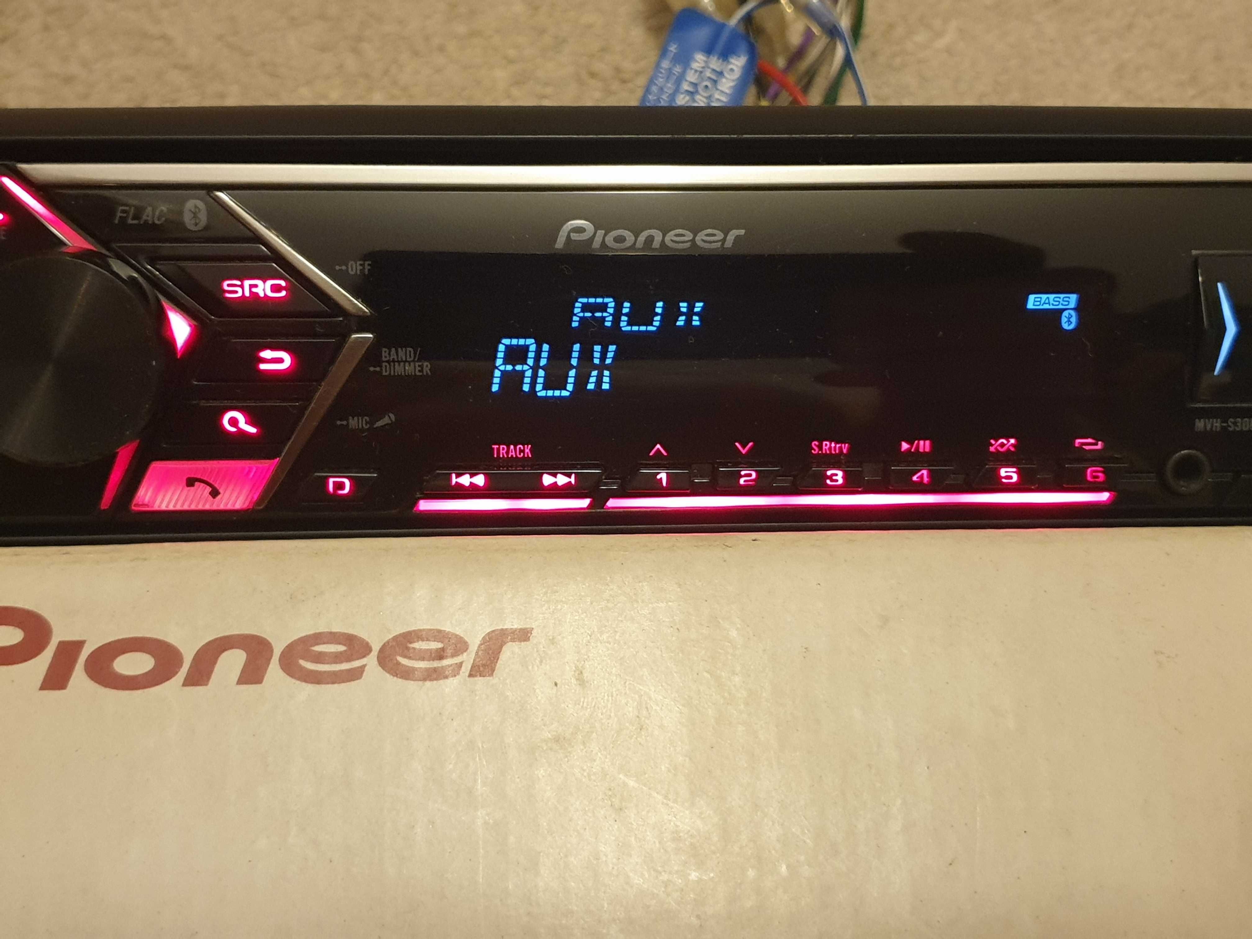 Pioneer MVH-S300BT Bluetooth, FLAC, ramki, box