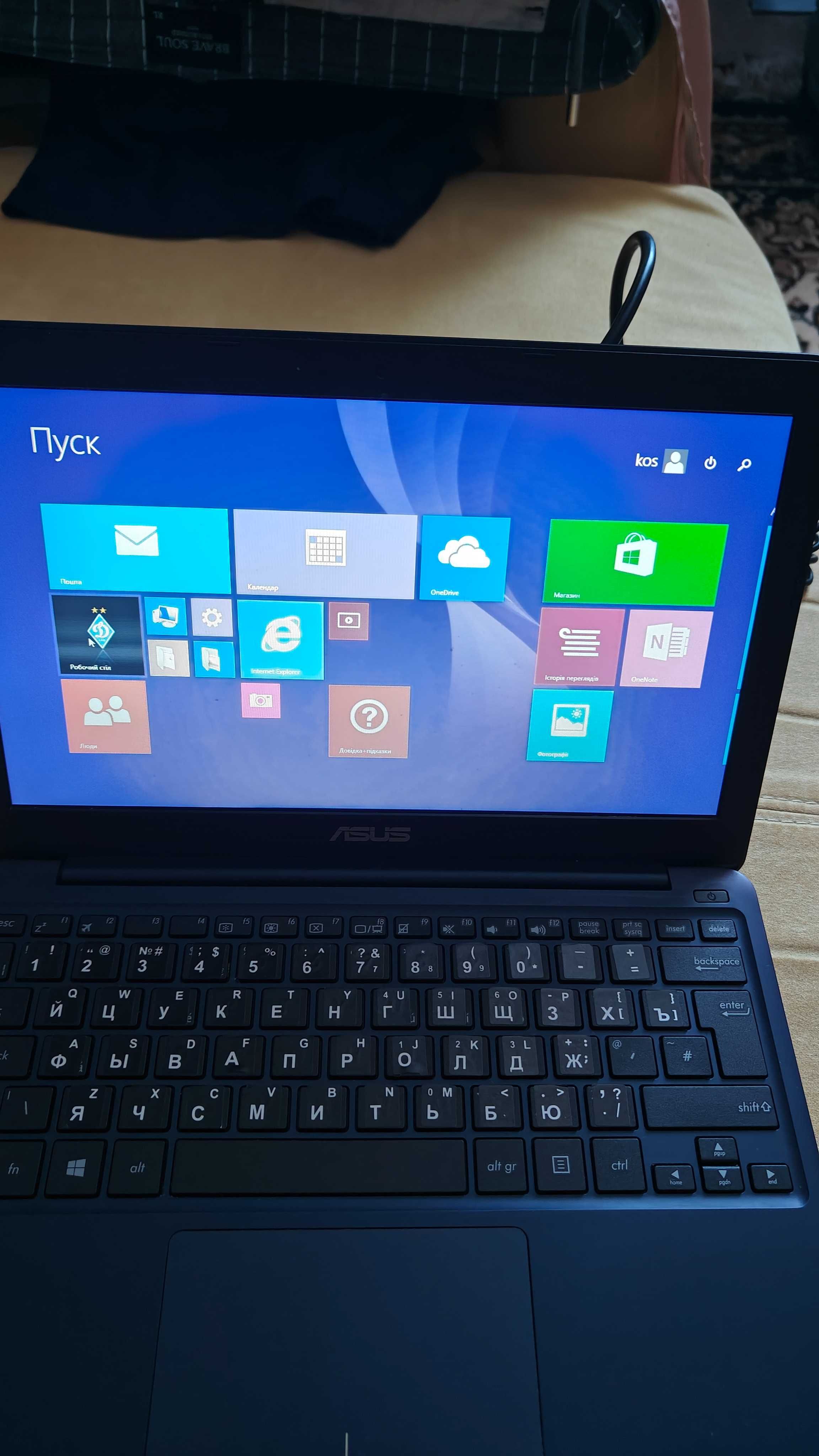 ASUS x205t ноутбук