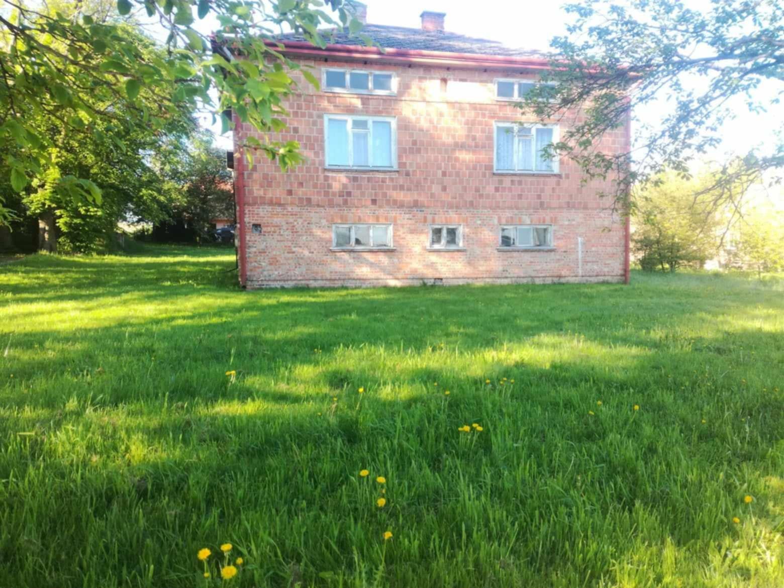 Sprzedam dom w miejscowości Dębów w doskonałej lokalizacji z potencjał