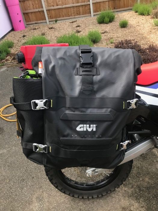 GRT709 GIVI Torby sakwy boczne 2 x 35litrów enduro africa twin ,GRT720