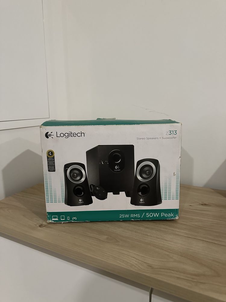 Colunas Logitech com subwoofer