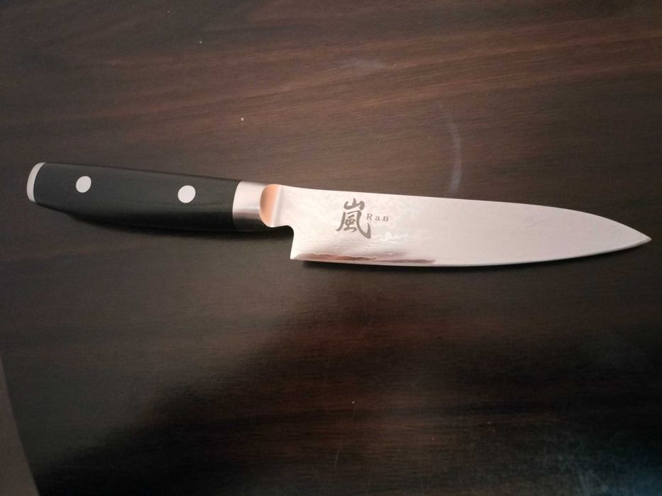 Японський ніж Yaxell Ran, 69 шарів