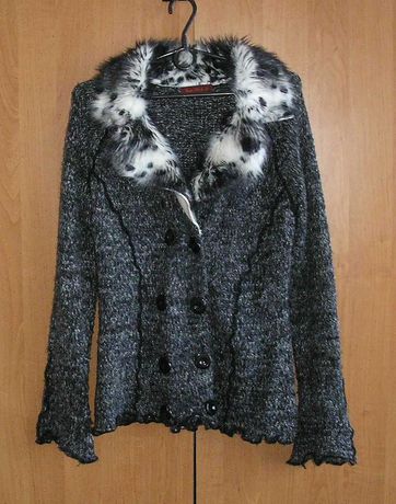 Sweterek z futerkiem Max Blue 21 r. 40/42  Wełna + Akryl