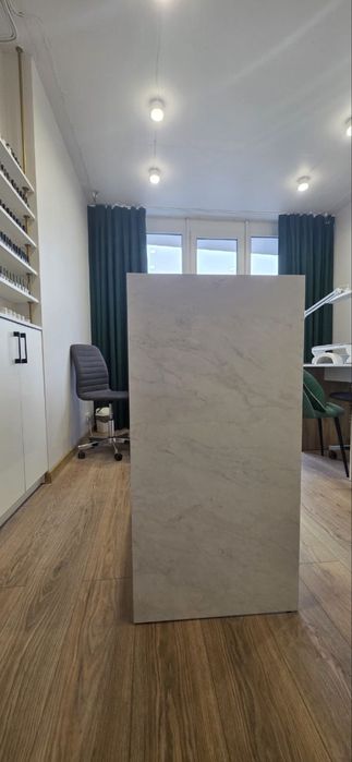 Продам стіл манікюрний